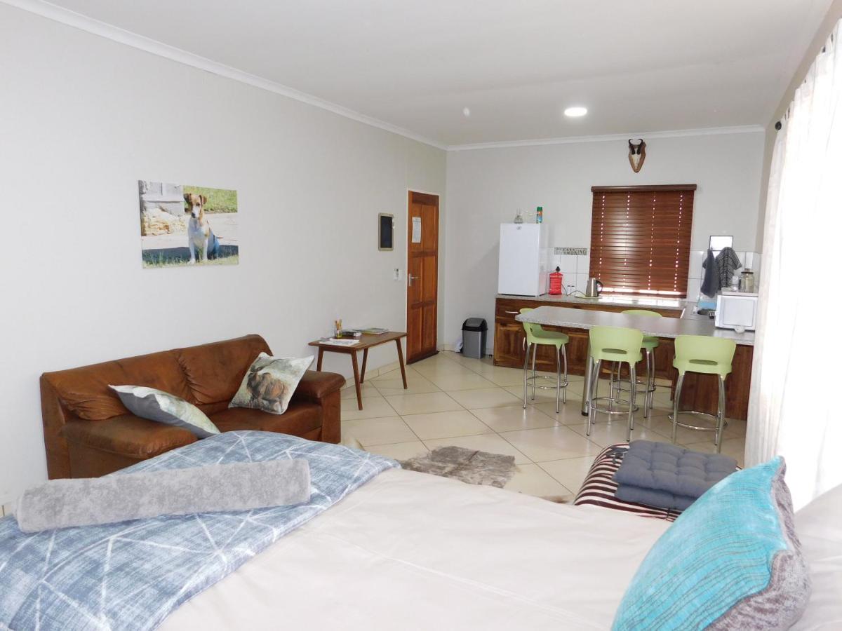 Hotel Meteorite Rest Camp Grootfontein Exterior foto